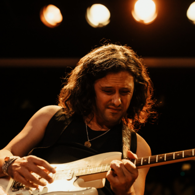 Paul Mason, guitarist in Sydney, photo 2