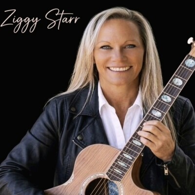 Ziggy Starr, singer-songwriter in Sydney, photo 2