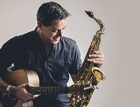 Acoustic Singer And Saxophone Player, musical soloist in Sydney