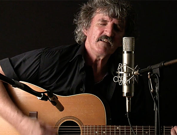 Barry, musical soloist in Sydney, photo 2