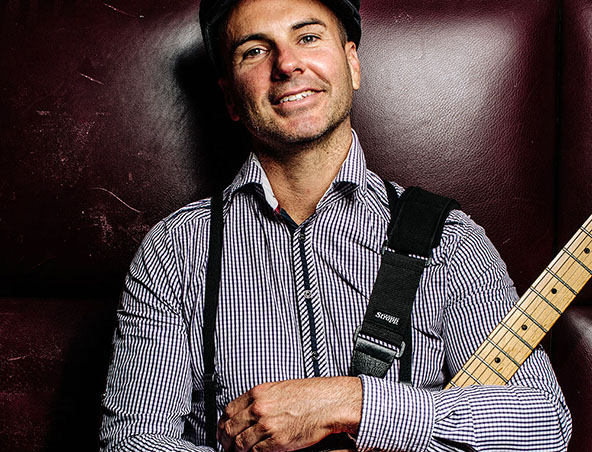 Mr Jonz, musical soloist in Sydney