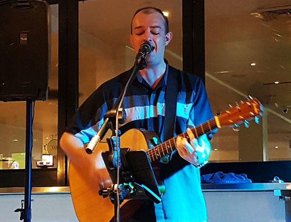 Wayne, musical soloist in Sydney