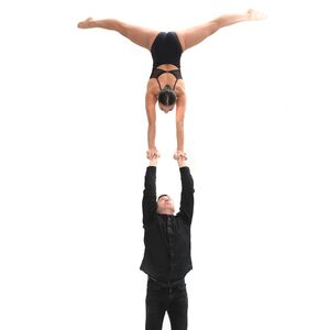 Josh & Amelia - Acrobatic Dance, live in Sydney, photo 2