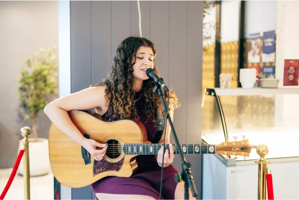 Amy Fredes, singer in Sydney