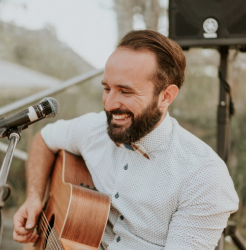 Wedding Singer & DJ for Sydney Weddings, band in Sydney