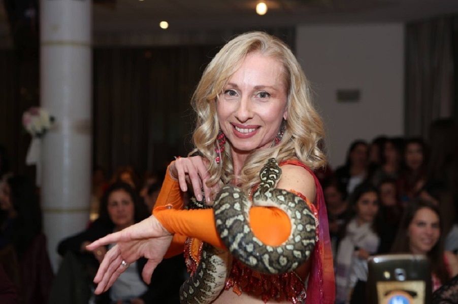 Katra, belly dancer in Sydney