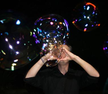Allan Cullen, bubbles in Sydney, photo 3