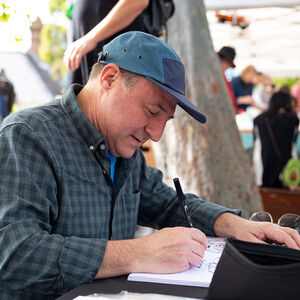 Steve Panozzo, caricaturist in Sydney, photo 2