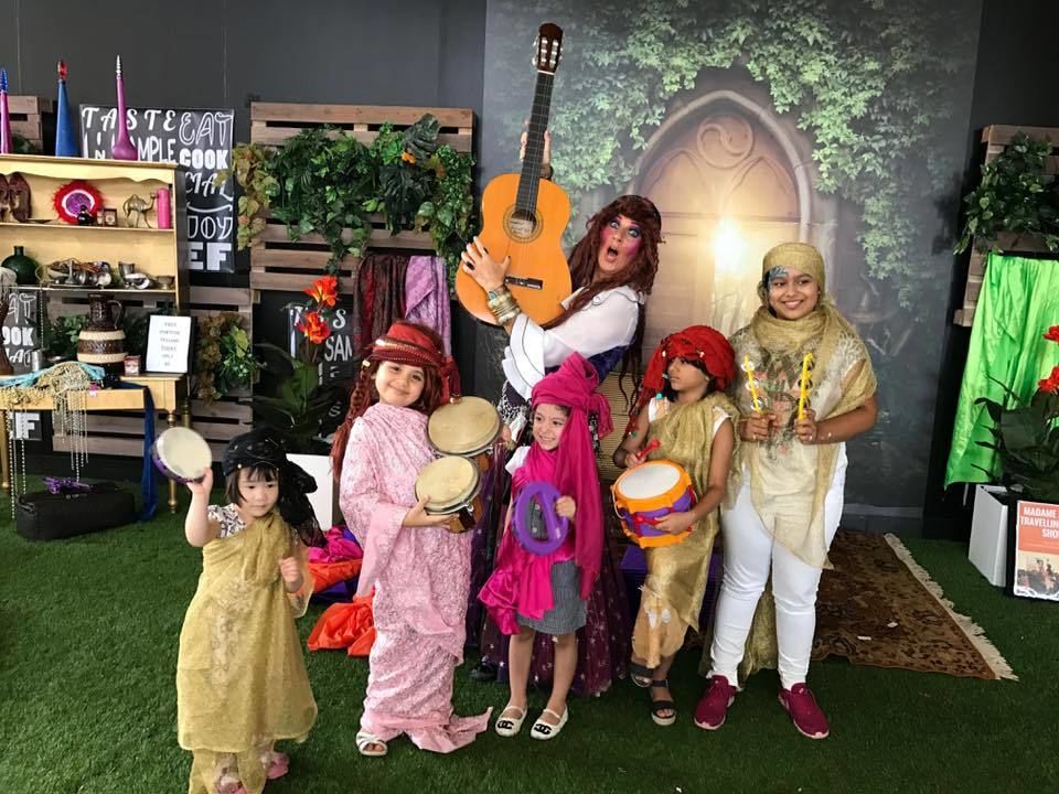 Madame Zelda's Travelling Show, children's entertainer in Sydney