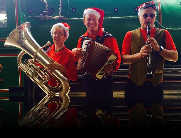The Christmas Polkateers, christmas carolers in Sydney
