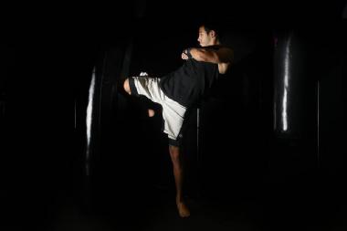 Fighters Flashmob, circus act in Sydney, photo 2