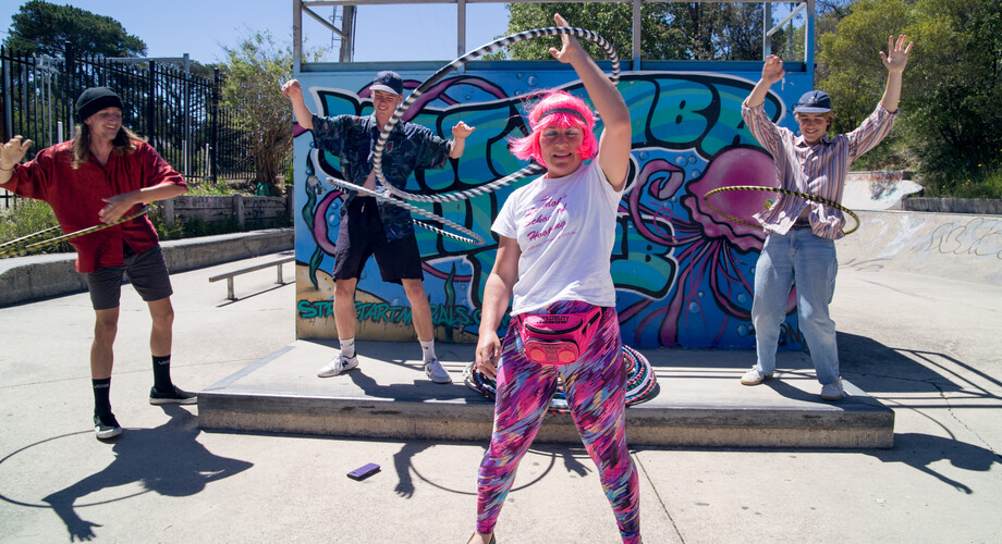 Suzy Spindoll's Circus Arts, hula hoop in Sydney, photo 3