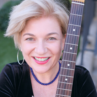 Jackie Loeb, comedian in Sydney, photo 3