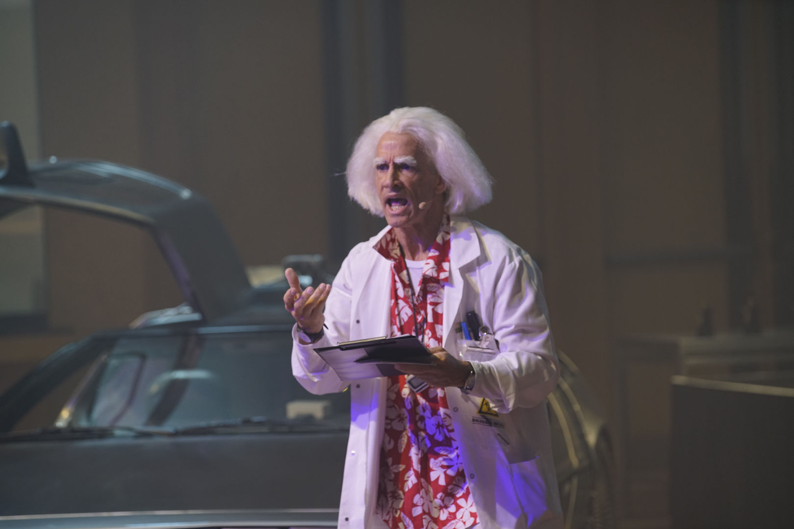 Doc Brown Roving Character, costume character in Sydney, photo 3