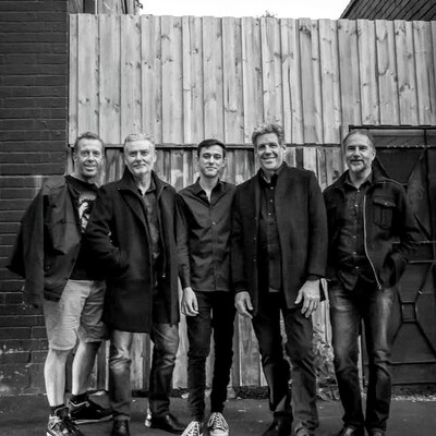 Electric Avenue, cover band in Sydney, photo 2