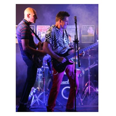 Merlot, cover band in Sydney, photo 2