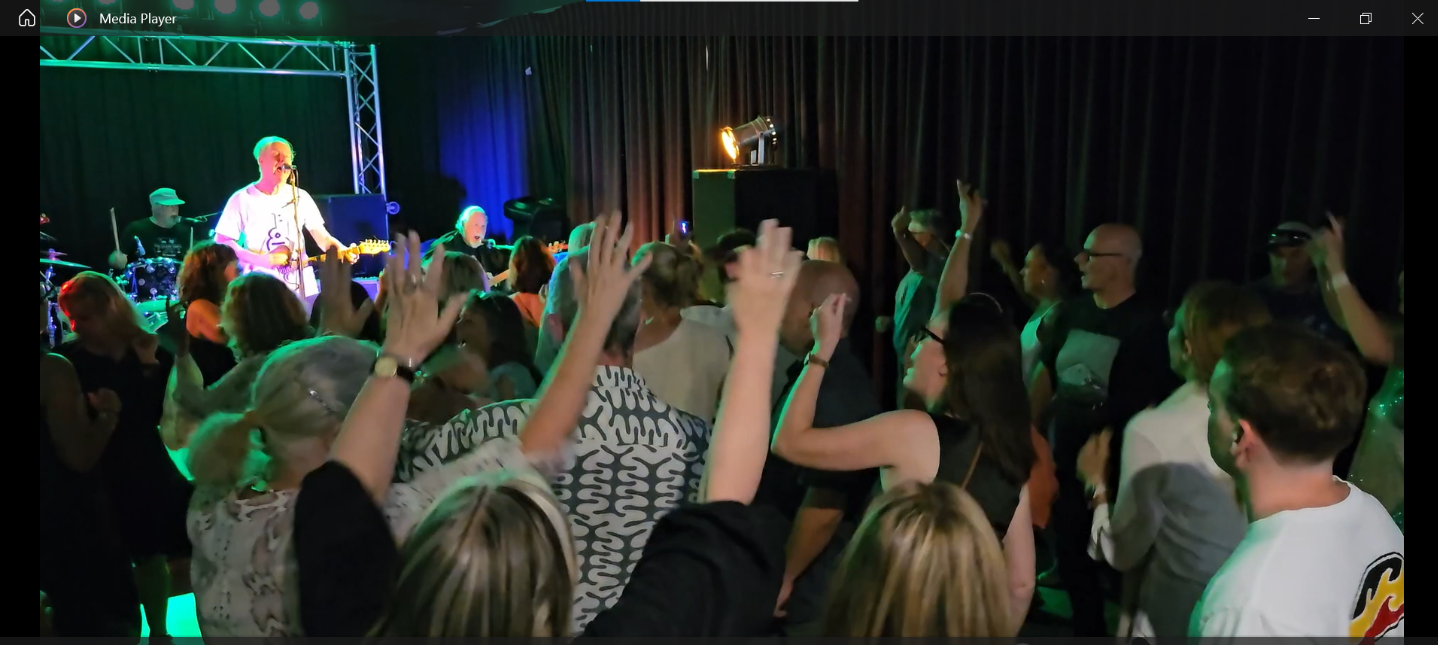 The Hit-Slingers, cover band in Sydney