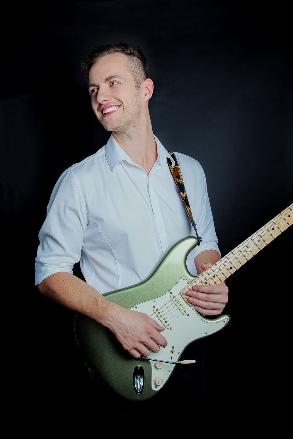 Dave Bleus, singer-songwriter in Sydney