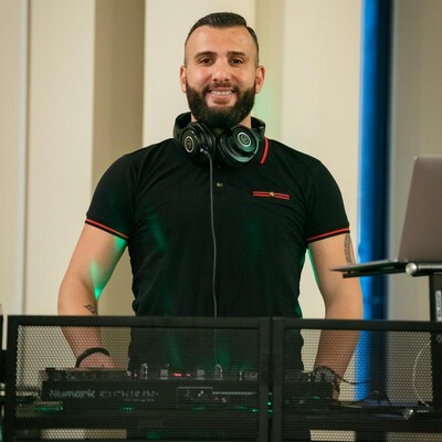 DJ Bassel, live in Sydney, photo 2