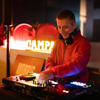 DJ Valgen, live in Sydney, photo 2