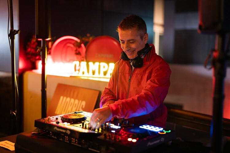 DJ Valgen, live in Sydney, photo 3