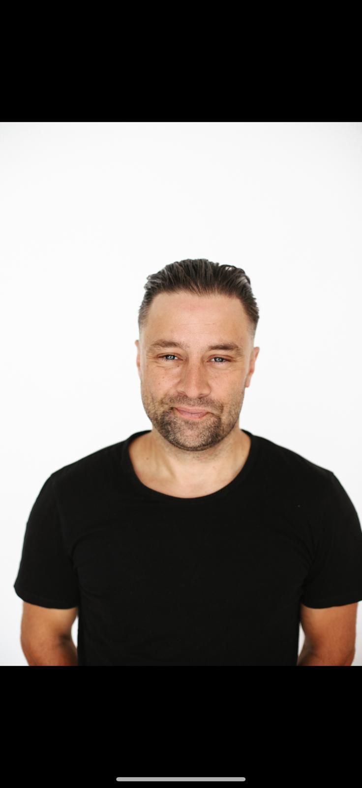 Taras, dj in Sydney