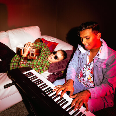 Innit Zebra, musical duo in Sydney, photo 2
