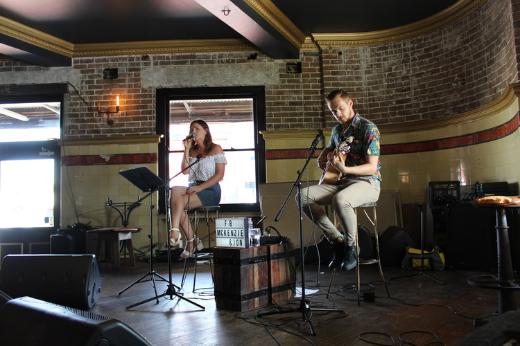 Mckenzie & Jon, musical duo in Sydney, photo 3