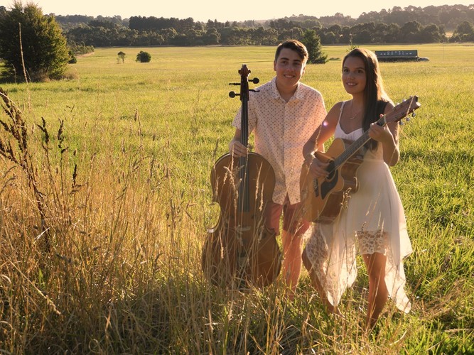 Nyssa and Alex, musical duo in Sydney, photo 3