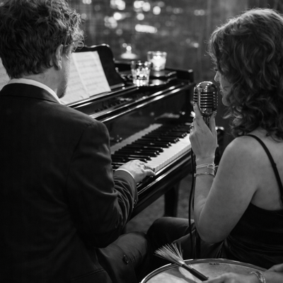 Tate & Lozz, musical duo in Sydney, photo 2