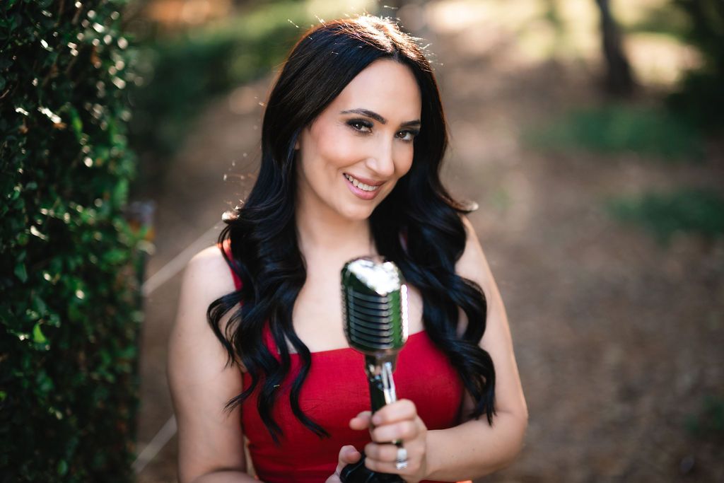 Linda Dagher, musical duo in Sydney