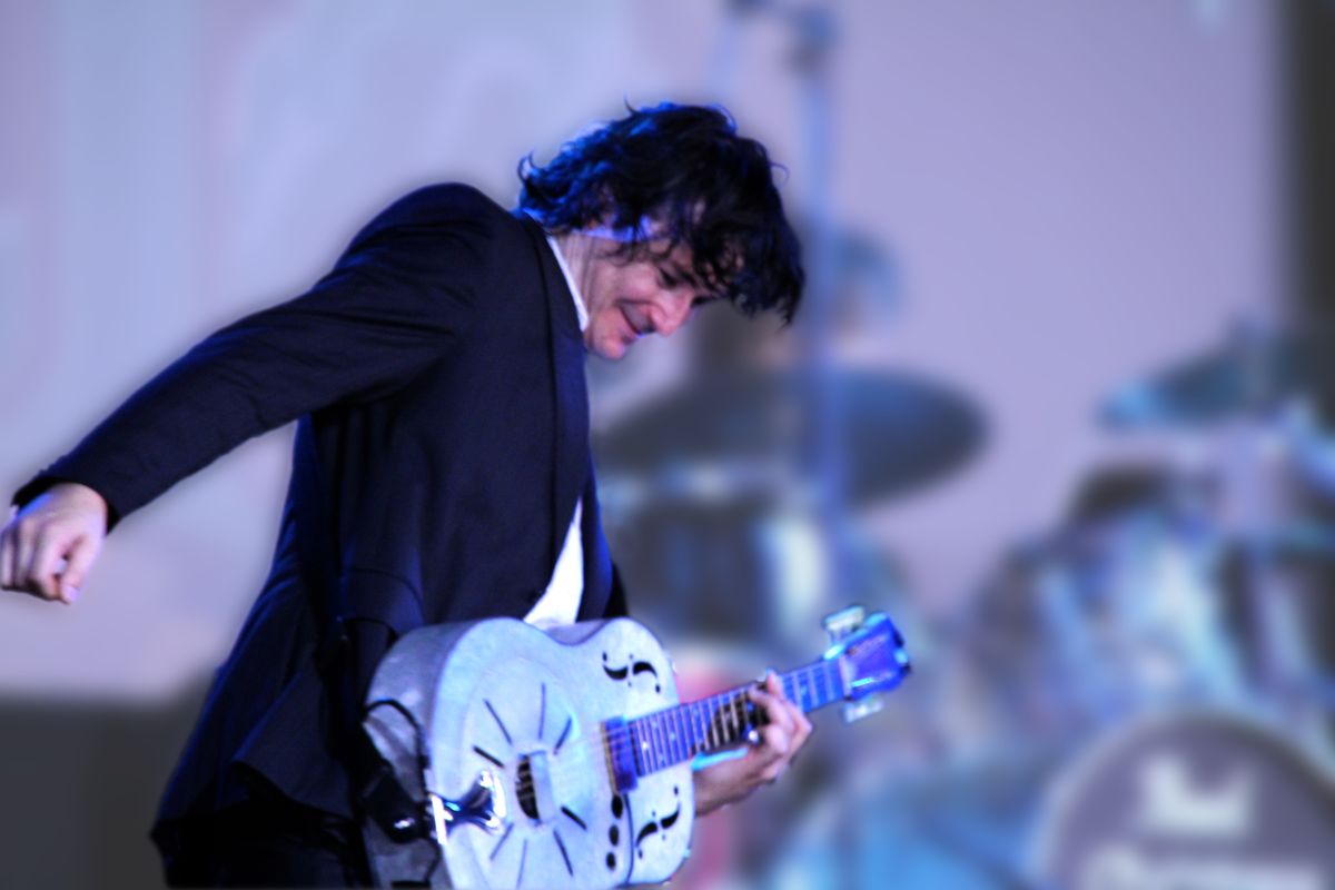 Dylan Hartas, musical soloist in Sydney