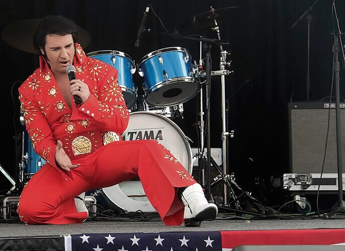 Top of the Bill, tribute singer in Sydney, photo 3