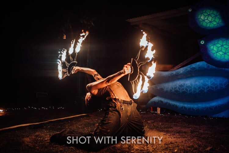 Sophie Elvari, fire performer in Sydney, photo 3