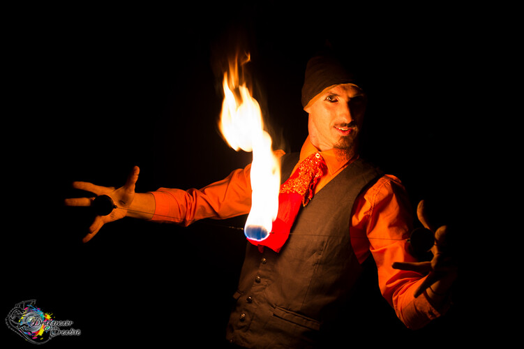 Speranza Starburner, fire performer in Sydney, photo 3