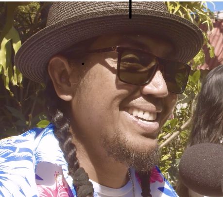 Gomer Lapudo'oh, singer-songwriter in Sydney