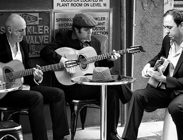 Gadjo Guitars, guitar trio in Sydney, photo 2