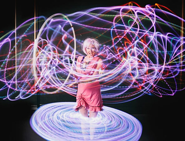 Glowing Hula Hoop, live in Sydney, photo 2