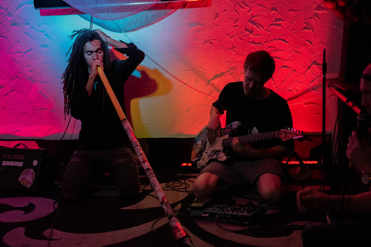 Darkrose, didgeridoo player in Sydney, photo 3