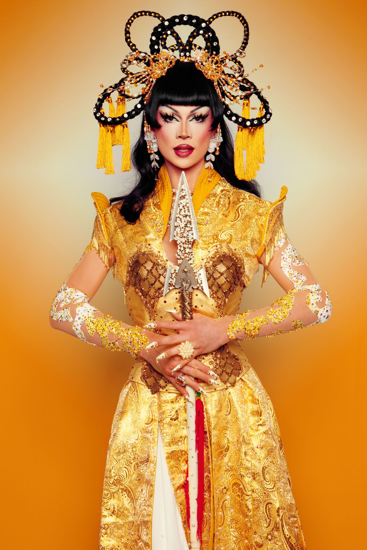 Ivory Glaze, drag queen in Sydney