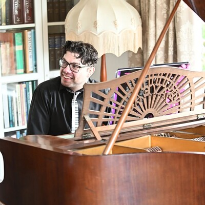 The Julian Laurence Trio, jazz band in Sydney, photo 2