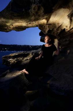 Caroline Davis, jazz singer in Sydney, photo 2