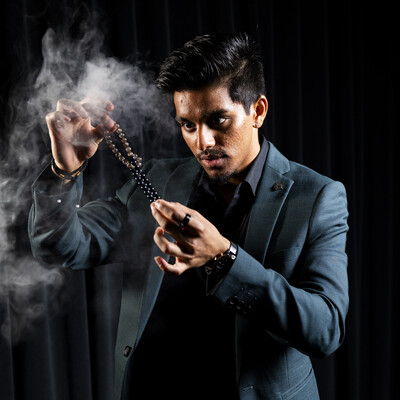 AADI Magic, magician in Sydney, photo 2