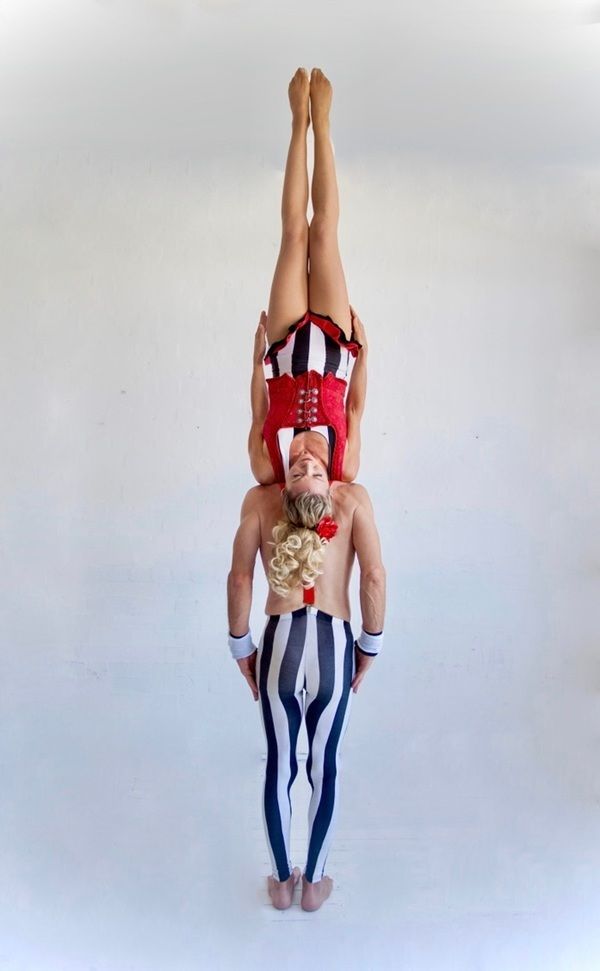 Cirqosis Partner Acrobatics, live in Sydney