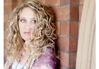 Kylie Mac, pianist in Sydney