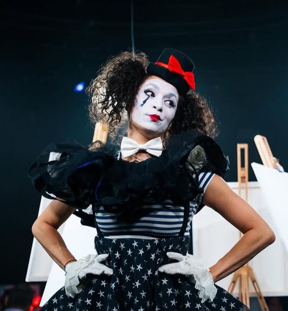PoP the Mime, live in Sydney
