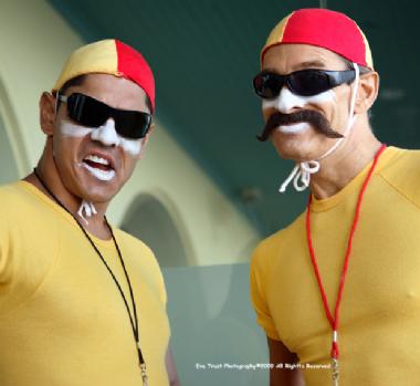 Aussie Lifesaver Duo, roving entertainer in Sydney