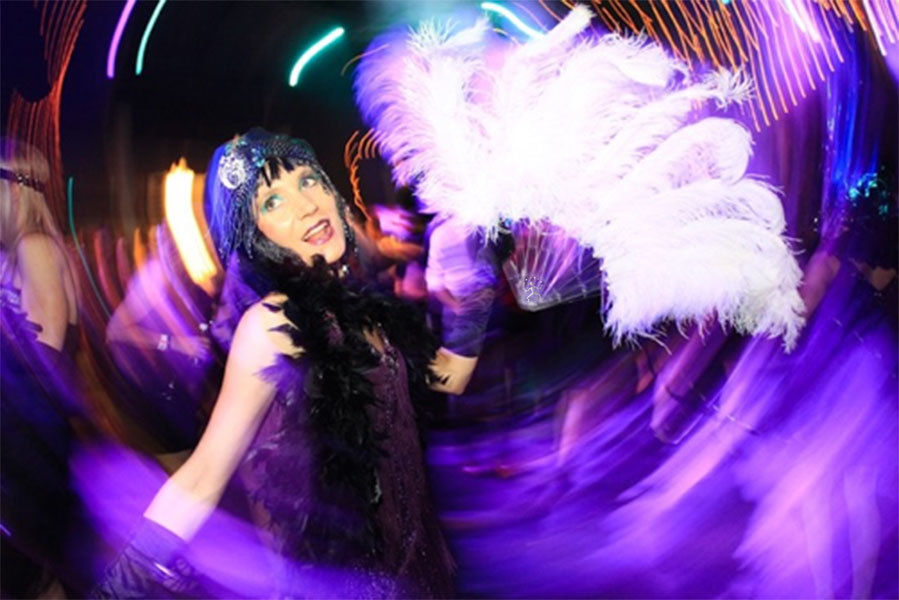 Gatsby Twins, roving entertainer in Sydney