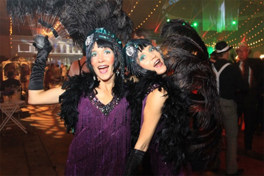 Gatsby Twins, roving entertainer in Sydney, photo 2