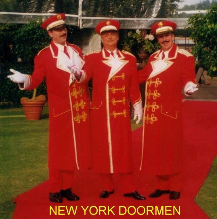 New York Doorman, roving entertainer in Sydney, photo 2